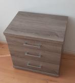 Super net en mooi nachtkastje van Beter Bed 50x52x36, Ophalen, Gebruikt, Minder dan 45 cm, Minder dan 55 cm