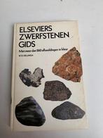 Elseviers Zwerfstenen gids, Boeken, Ophalen of Verzenden, Gelezen