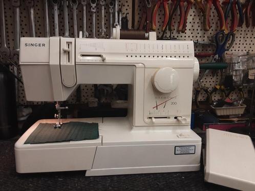 SINGER HARMONIE 200 MODEL 9133, Hobby en Vrije tijd, Naaimachines en Toebehoren, Gebruikt, Singer, Ophalen of Verzenden