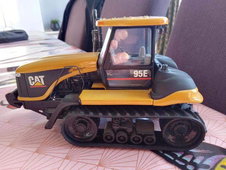 Caterpillar 95 E rupstrekker Norscot, Hobby en Vrije tijd, Modelauto's | 1:50, Zo goed als nieuw, Overige typen, Overige merken