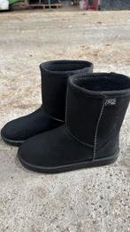 HKM waterdichte uggs maat 38, Dieren en Toebehoren, Paardrijkleding, Ophalen of Verzenden, Zo goed als nieuw, Schoeisel