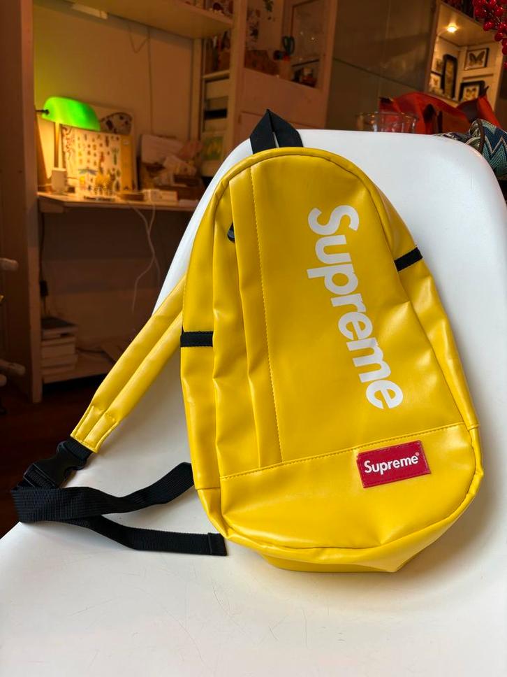 Supreme Gele Tas - Rugzak, Sieraden, Tassen en Uiterlijk, Tassen | Rugtassen, Zo goed als nieuw, Overige merken, 25 tot 40 cm