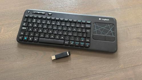 draadloos toetsenbord met touchpad – ideaal voor je tv, Computers en Software, Toetsenborden, Zo goed als nieuw, Qwerty, Draadloos