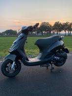 Piaggio ZIP 50 4T zwart 2016, Fietsen en Brommers, Scooters | Piaggio, Ophalen, Maximaal 45 km/u, Zip, Zo goed als nieuw