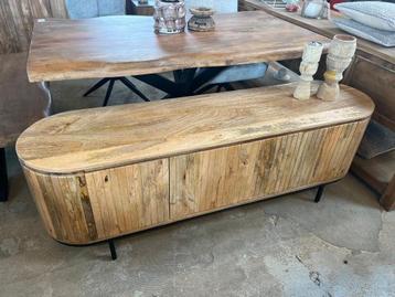 Magazijn Leegverkoop TV meubel retro Noor mangohout ribbel  beschikbaar voor biedingen