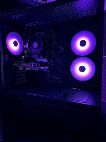 Game pc beschikbaar voor biedingen