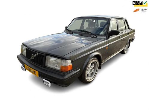 Volvo 240 2.3 GLT, Auto's, Volvo, Bedrijf, Te koop, Centrale vergrendeling, Elektrische ramen, Lichtmetalen velgen, Metallic lak