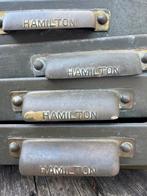 Stalen letterbak lades laatje Hamilton, Ophalen