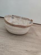 Gevlochten planten mand met folie nieuw, Ophalen of Verzenden, Nieuw, Rond