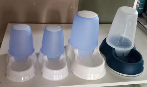 4x water/voer dispencers, Dieren en Toebehoren, Kattenvoerbakken en Drinkbakken, Zo goed als nieuw, Ophalen of Verzenden