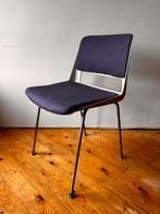 Gispen eetkamerstoel model 2210, A.R. Cordemeyer, Huis en Inrichting, Stoelen, Ophalen, Kunststof, Gebruikt, Wit