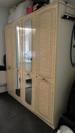 2 meter breed en 2 meter hoog kast gratis meenemen, Huis en Inrichting, Ophalen of Verzenden, Zo goed als nieuw, 25 tot 50 cm