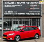 Ford Focus Wagon 1.0 Trend Edition 2015 Rood Airco/LMV/NAVI!, 101 pk, Gebruikt, Euro 6, Handgeschakeld