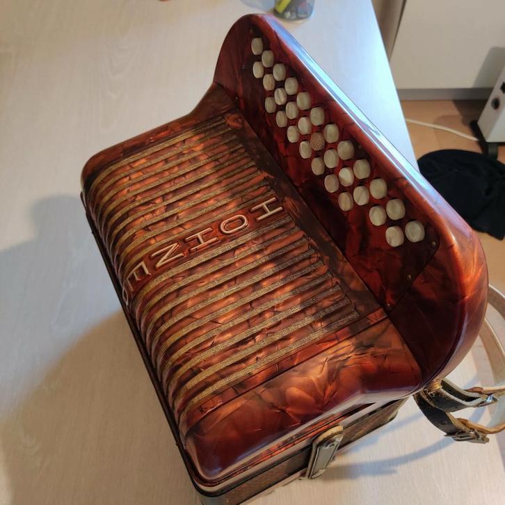 Hohner trekharmonika CF. In mooie staat!, Muziek en Instrumenten, Accordeons, Zo goed als nieuw, Overige formaten, Overige merken