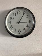 Wandklok zwart 59cm Ikea Bravur, Ophalen, Zo goed als nieuw, Analoog, Wandklok