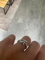 Zilveren dolfijnen ring en zilveren oorbellen set, Ophalen of Verzenden, Zo goed als nieuw, Laminaat