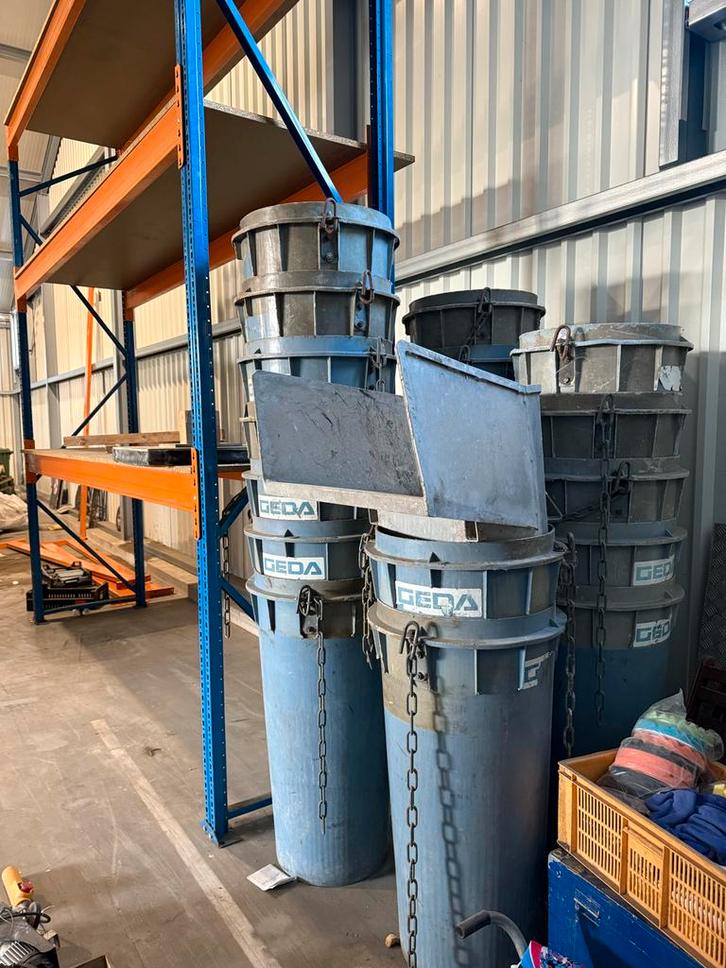 20 Geda Stortkokers in Goede Staat, Zakelijke goederen, Machines en Bouw | Liften, Steigers en Ladders, Ophalen