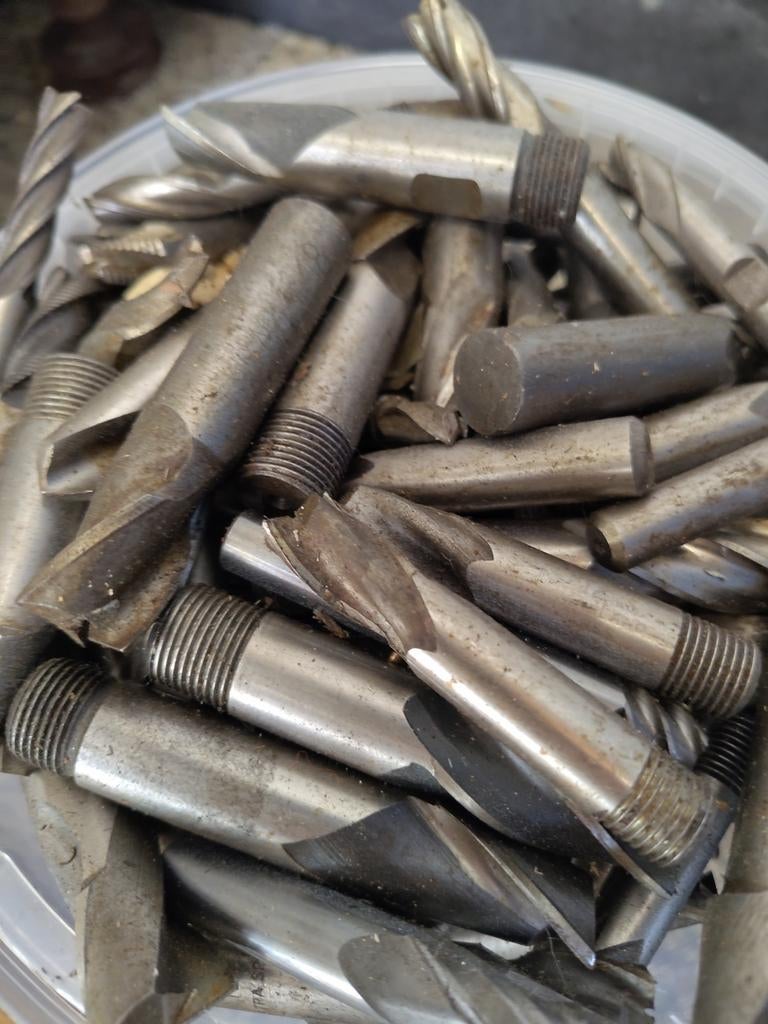 Partij HSS Frezen - 225 Stuks, 15kg, Ophalen, Zo goed als nieuw