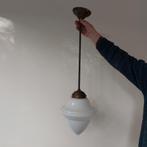 Art deco plafond lamp,/ messing melk glas, Huis en Inrichting, Lampen | Hanglampen, Ophalen, Overige materialen, Art deco, Zo goed als nieuw