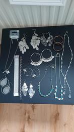 Sieraden/ ketting/ oorbellen/ armbanden( teab), Ophalen of Verzenden, Zo goed als nieuw, Overige kleuren, Overige typen