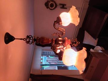 Plafond lamp antiek beschikbaar voor biedingen