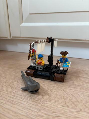 LEGO 6257 Castaway’s Raft beschikbaar voor biedingen