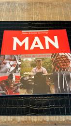 Weber - Man achter de barbecue, Ophalen of Verzenden, Zo goed als nieuw, Weber; R. Spanninga