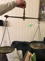 Antieke bronze weegschaal, Witgoed en Apparatuur, Weegschalen, Analoog, Ophalen of Verzenden, 500 gram of grover, Hangweegschaal