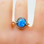Zilveren ring en armband met opaal, Gebruikt, Verzenden, 17 tot 18, Nvt