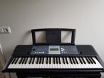 Yamaha Keyboard met piano functie, Muziek en Instrumenten, Keyboards, 61 toetsen, Aanslaggevoelig, Gebruikt, Yamaha