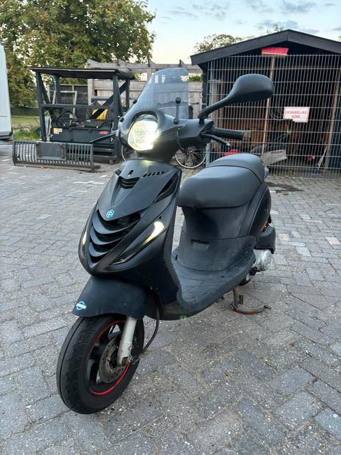 Zip iget 2018 brom malossi CDI, Fietsen en Brommers, Scooters | Piaggio, Gebruikt, Zip, Ophalen