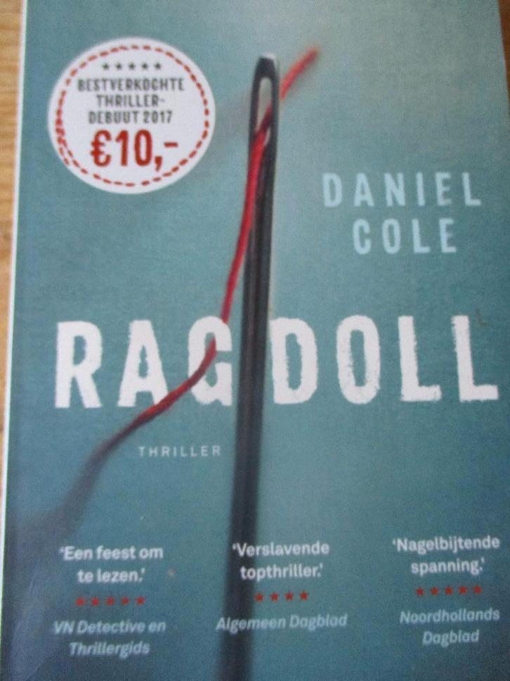 Daniel Cole "Ragdoll"  ( Nederlands), Boeken, Thrillers, Zo goed als nieuw, Europa overig, Ophalen of Verzenden