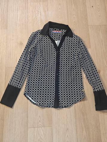 Leuke travel zwart/ wit blouse beschikbaar voor biedingen