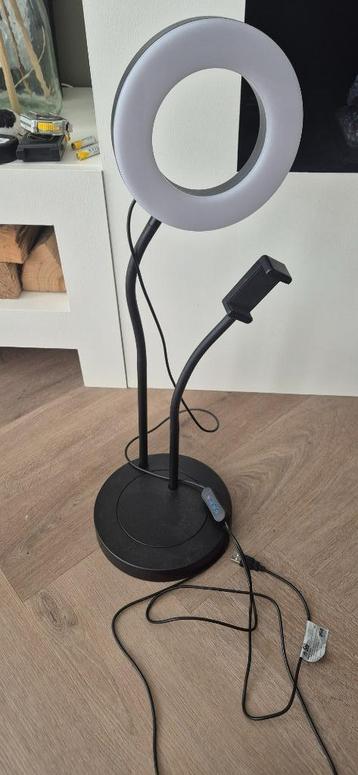Ikea LÅNESPELARE Ringlicht met telefoonhouder beschikbaar voor biedingen