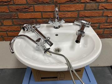 Wastafel beschikbaar voor biedingen