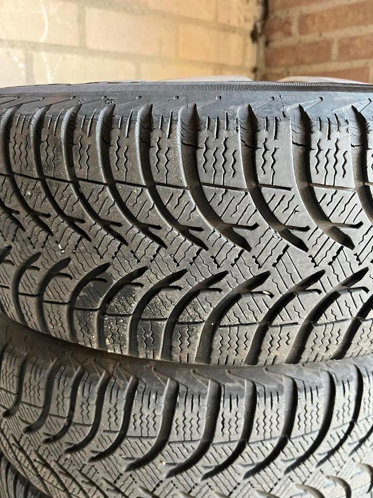 Michelin Alpin Winterbanden 185/60 R15 op stalen velg, Auto-onderdelen, Banden en Velgen, Banden en Velgen, Winterbanden, 15 inch