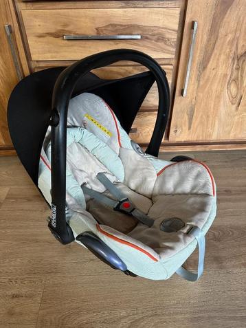 ✨ Maxi-Cosi CabrioFix autostoel – beige beschikbaar voor biedingen