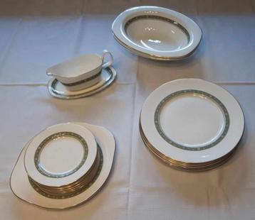 Royal Doulton 'Rondelay', porselein servies; onderdelen. beschikbaar voor biedingen