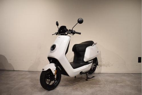 NIU NQI Sport | 08-2024 | 37km | SNOR/BROM, Fietsen en Brommers, Scooters | Overige merken, Zo goed als nieuw, Elektrisch, Ophalen of Verzenden