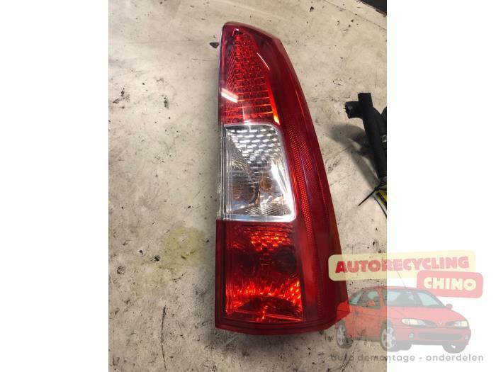 Achterlicht rechts van een Volvo XC70, Ophalen, Gebruikt, -, -