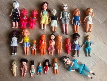 plastic poppen verzameling beschikbaar voor biedingen