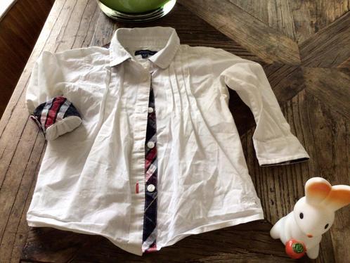 Tommy Hilfiger blousje wit mt 86 van de Bijenkorf., Kinderen en Baby's, Babykleding | Maat 86, Zo goed als nieuw, Meisje, Overhemdje of Bloesje