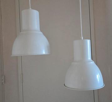 2 stuks Industriële metalen hanglampen. beschikbaar voor biedingen