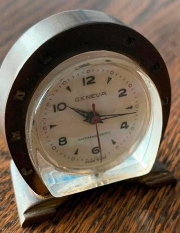 Klokje Geneva antimagnetic Bernard Schaffel Swiss made klok beschikbaar voor biedingen