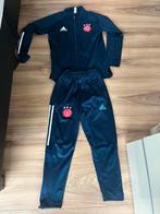 Trainingspak ajax 134/140, Ophalen of Verzenden, Zo goed als nieuw, Jongen of Meisje, Sport- of Zwemkleding