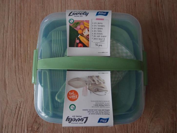 Nieuw ongebruikt picknick set, Hobby en Vrije tijd, Picknickmanden, Nieuw, Ophalen of Verzenden