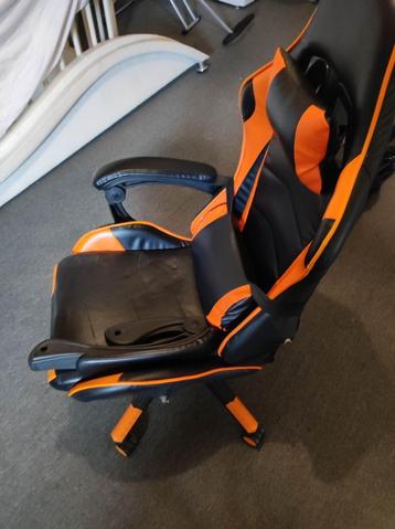Gamestoel - kunstleer zwart en oranje beschikbaar voor biedingen
