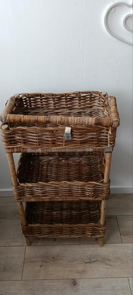 Leuk rieten kastje met 3 manden, Huis en Inrichting, Kasten | Overige, Gebruikt, Ophalen of Verzenden
