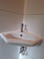 Fontein exl Kraan/syfonafvoer, Doe-het-zelf en Verbouw, Sanitair, Ophalen, Gebruikt, Steen, Wastafel