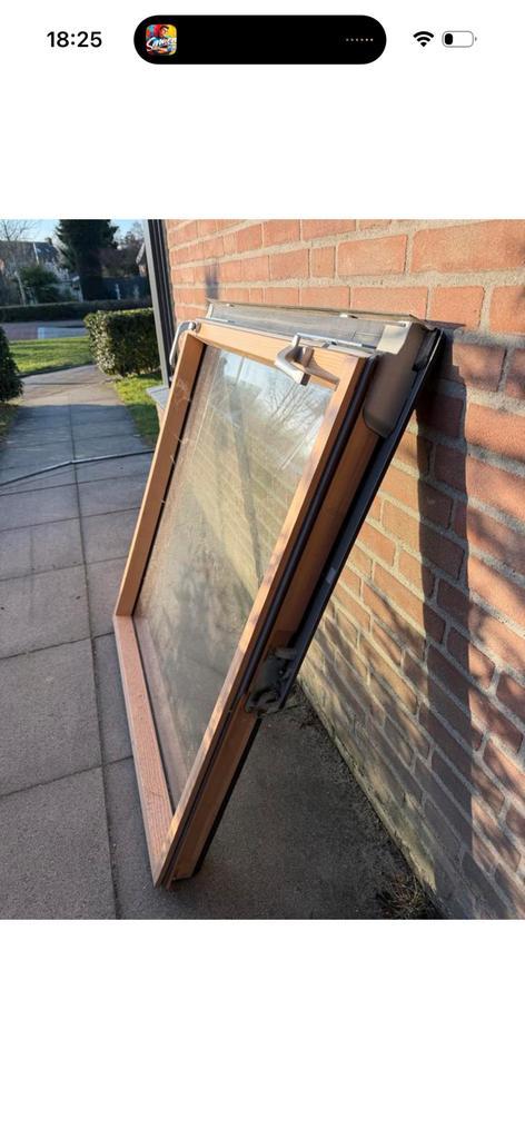 Dakraam velux!, Doe-het-zelf en Verbouw, Glas en Ramen, Gebruikt, Dakraam, 80 tot 120 cm, 80 tot 120 cm, Dubbelglas, Ophalen